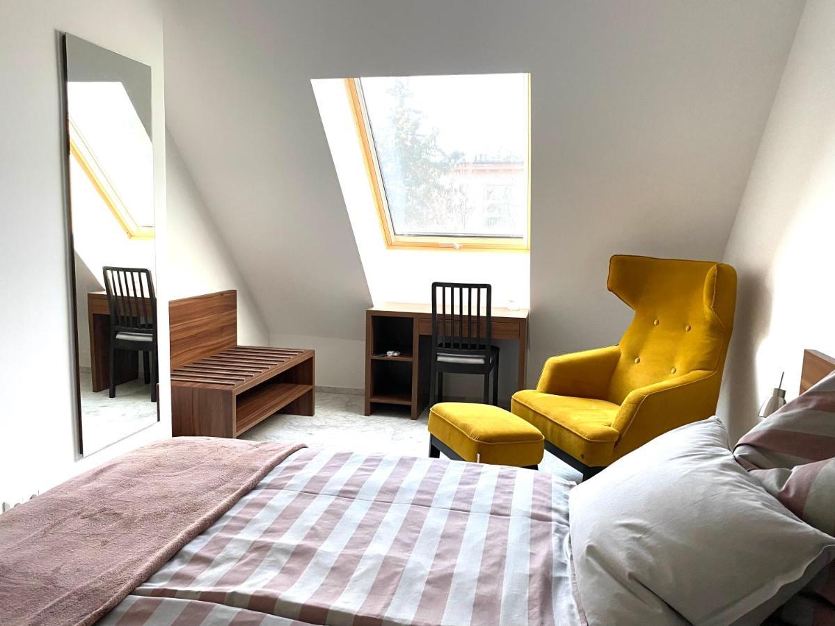 Lilie Appartement In Heviz Mit Tiefgarage, New And Modern Bagian luar foto