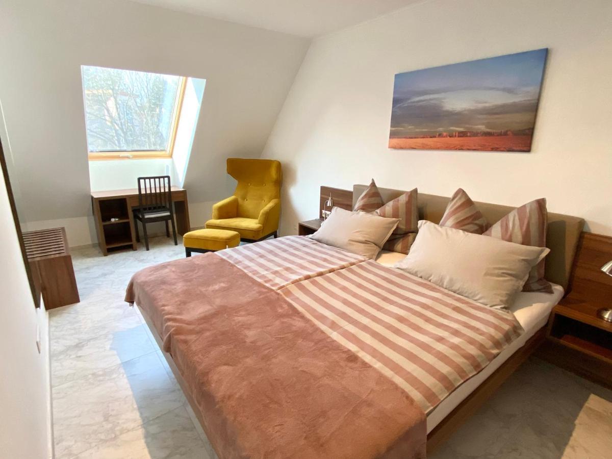 Lilie Appartement In Heviz Mit Tiefgarage, New And Modern Bagian luar foto