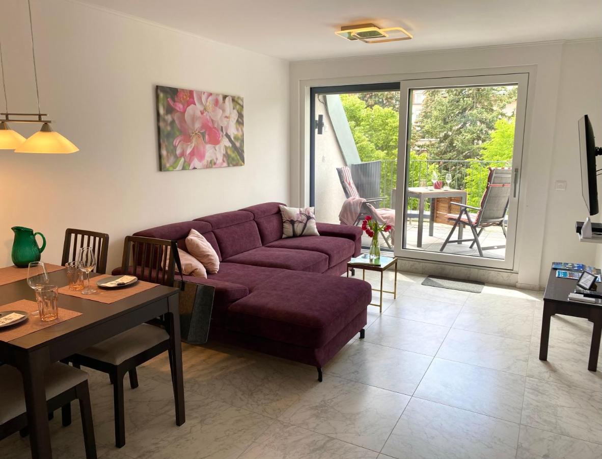 Lilie Appartement In Heviz Mit Tiefgarage, New And Modern Bagian luar foto